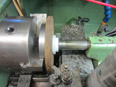 Squaring 200mm steel plate in lathe